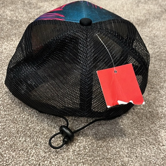 Phase 5 hat - Picture 2 of 7